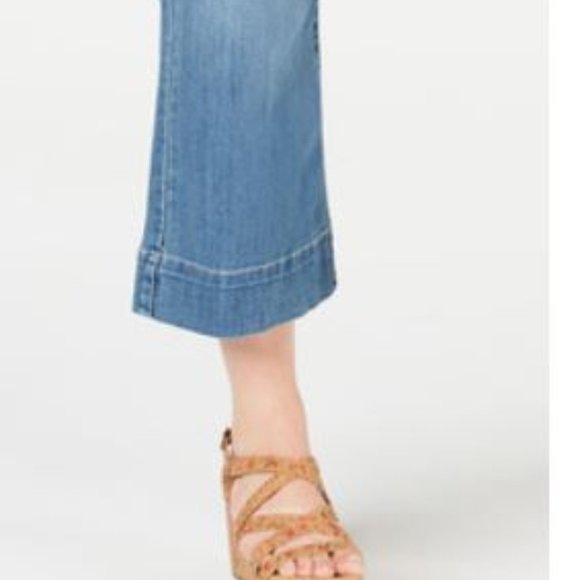 Plus size pull on wide leg crop jeans - Picture 4 of 5